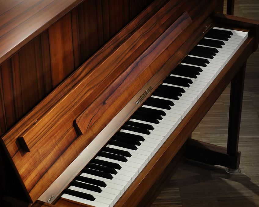 Hoffmann Piano